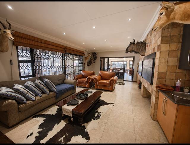 3 BEDROOM HOUSE FOR SALE IN MEYERTON EXT 6